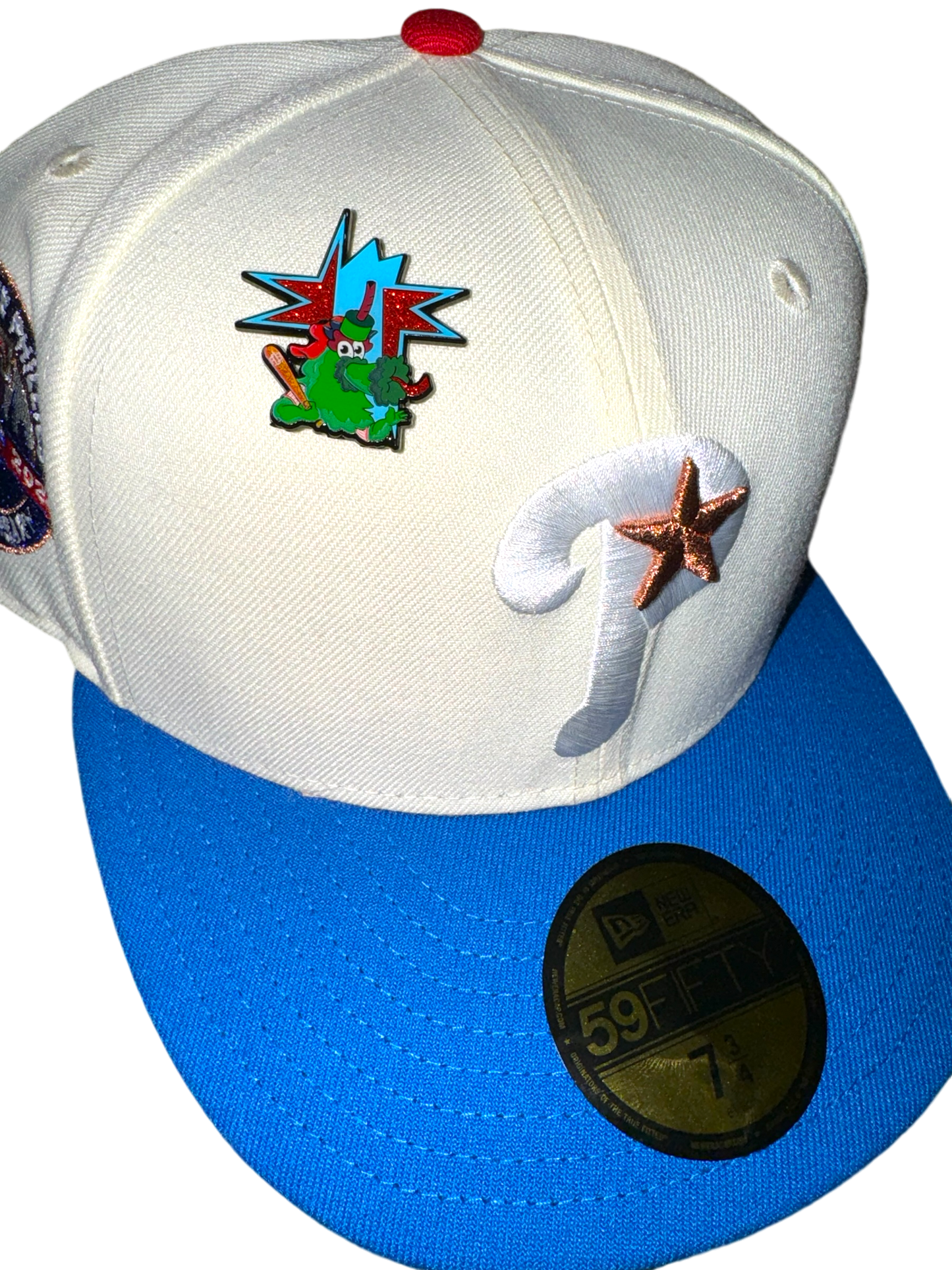 FAM.O.ETH™️ X The Fitted Flipper Phanatic Mascot Pin